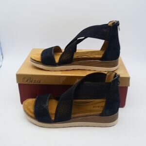 NEW Biza Bree Women's 7-7.5 Black Leather Sandals Size 38 Suede Footbed Open Box